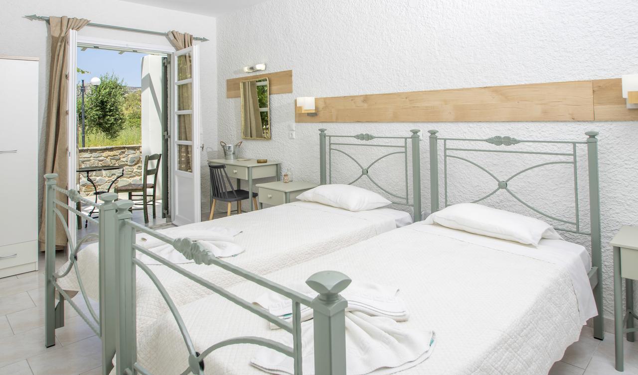 Syros Inn Galissas Exterior photo