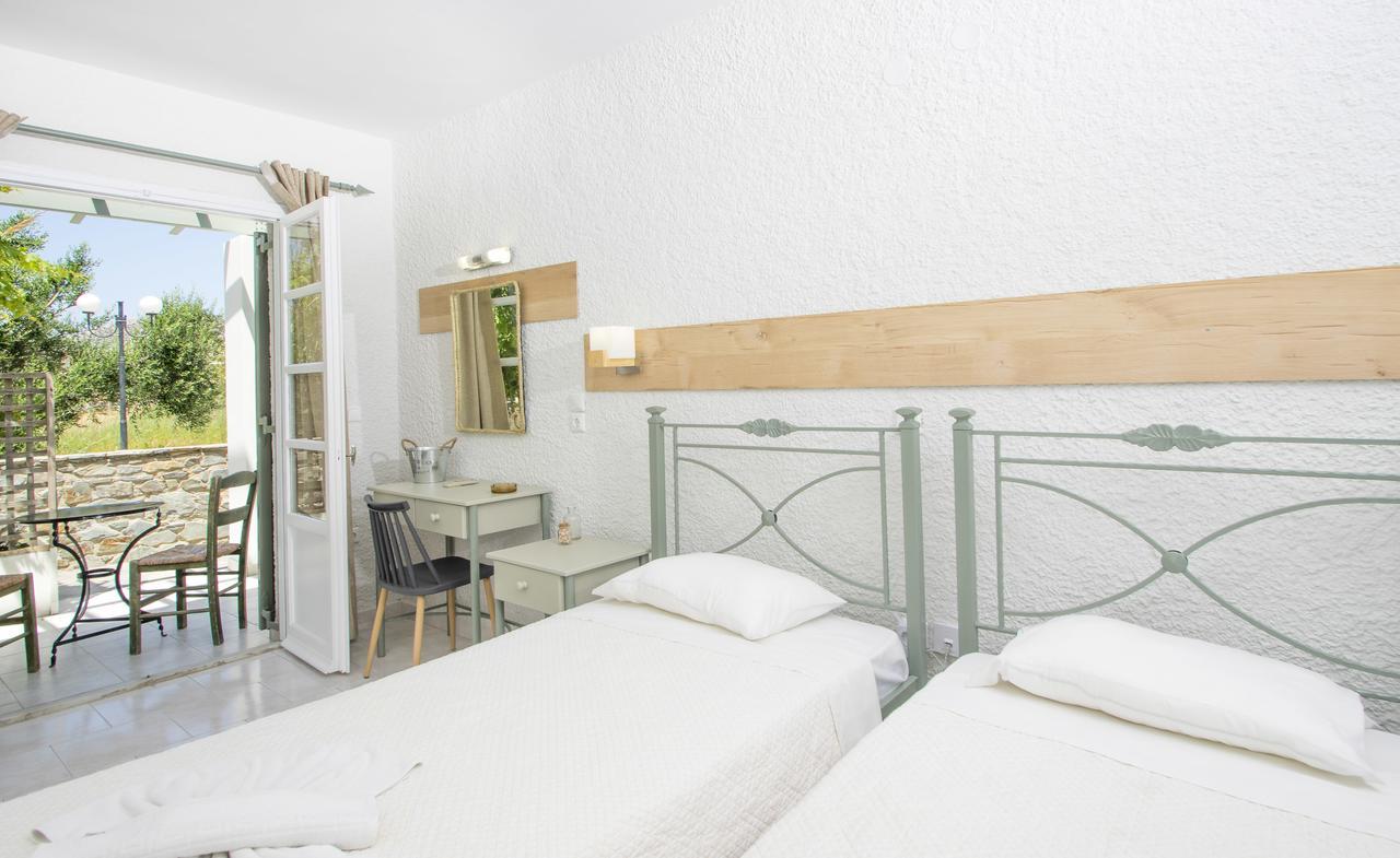 Syros Inn Galissas Exterior photo