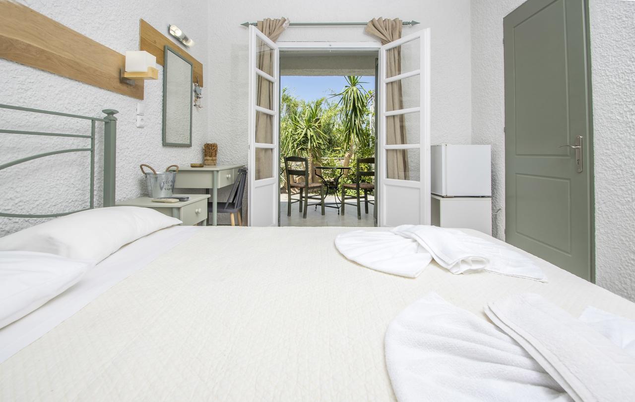 Syros Inn Galissas Exterior photo